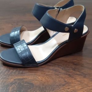 Ankle strap wedge sandals